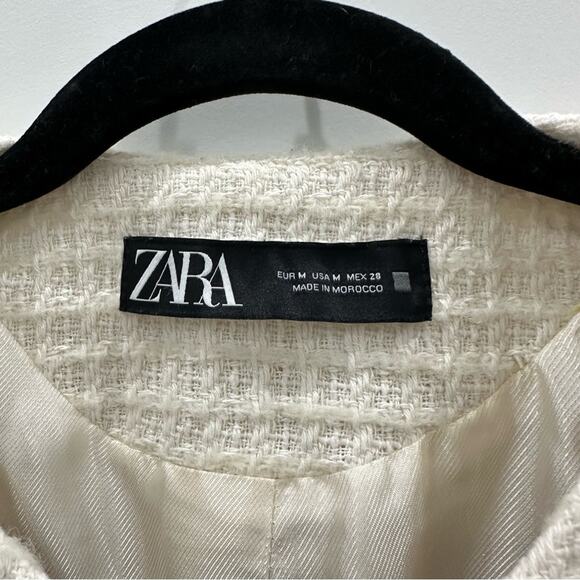 NWOT Zara Textured Tweed Ecru Blazer. Chanel style. Blogger fave. - Picture 12 of 15